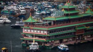 Hong Kong's iconic floating restaurant sinks more than 1000 metres into the sea